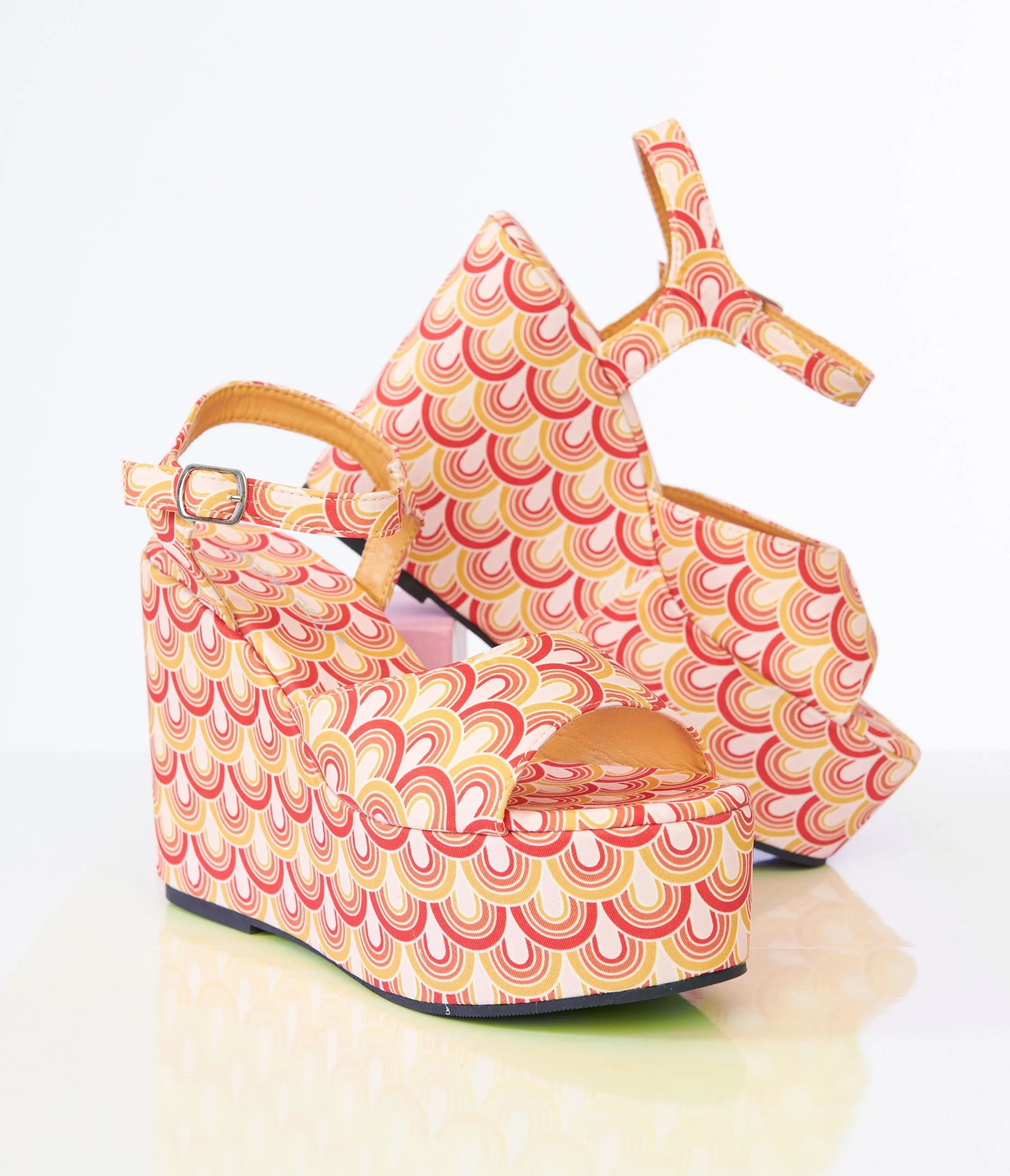 1970s Orange & Yellow Scallop Print Platform Wedges