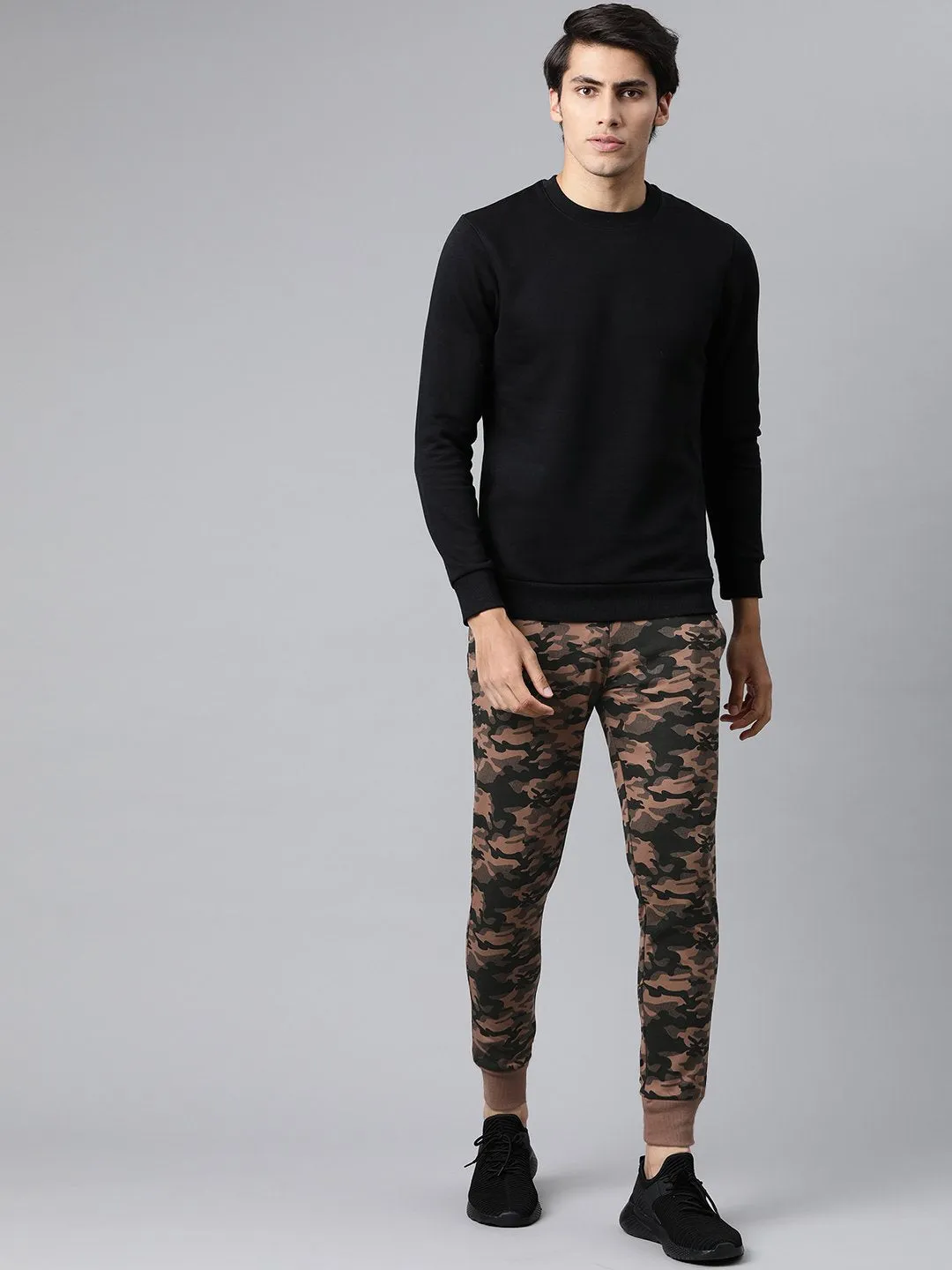 Alcis Men Brown & Black Camouflage Print Joggers