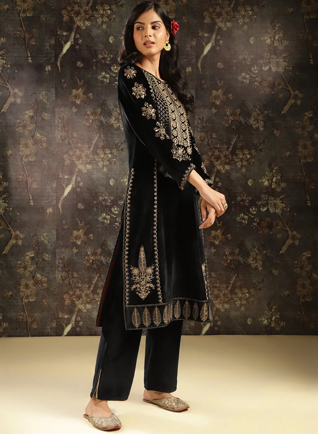 Black Heavily Embroidered Party-wear Velvet Kurta