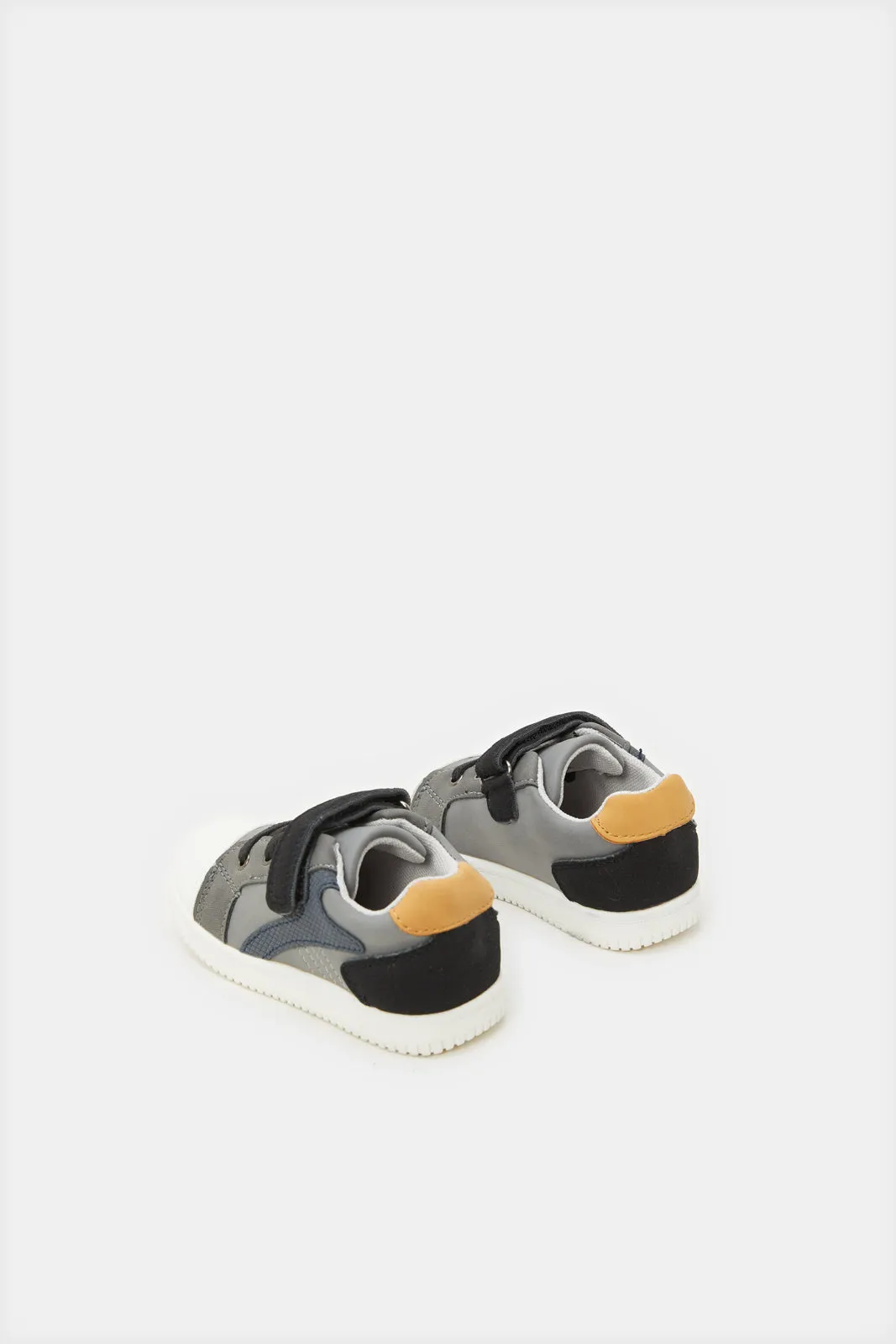 Boys Assorted Multi-Piece Sneaker