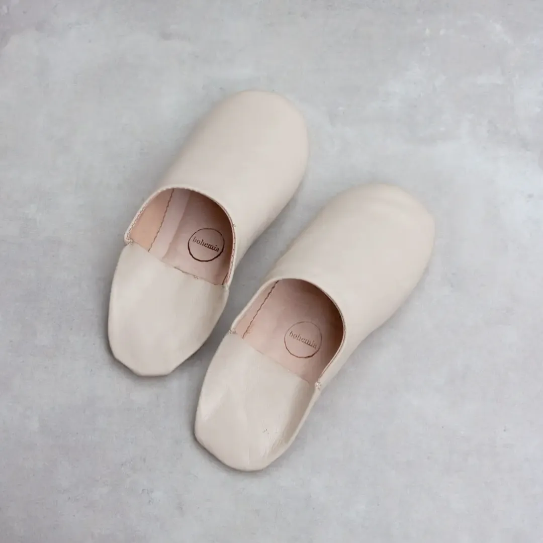 Chalk Medium Babouche Slippers