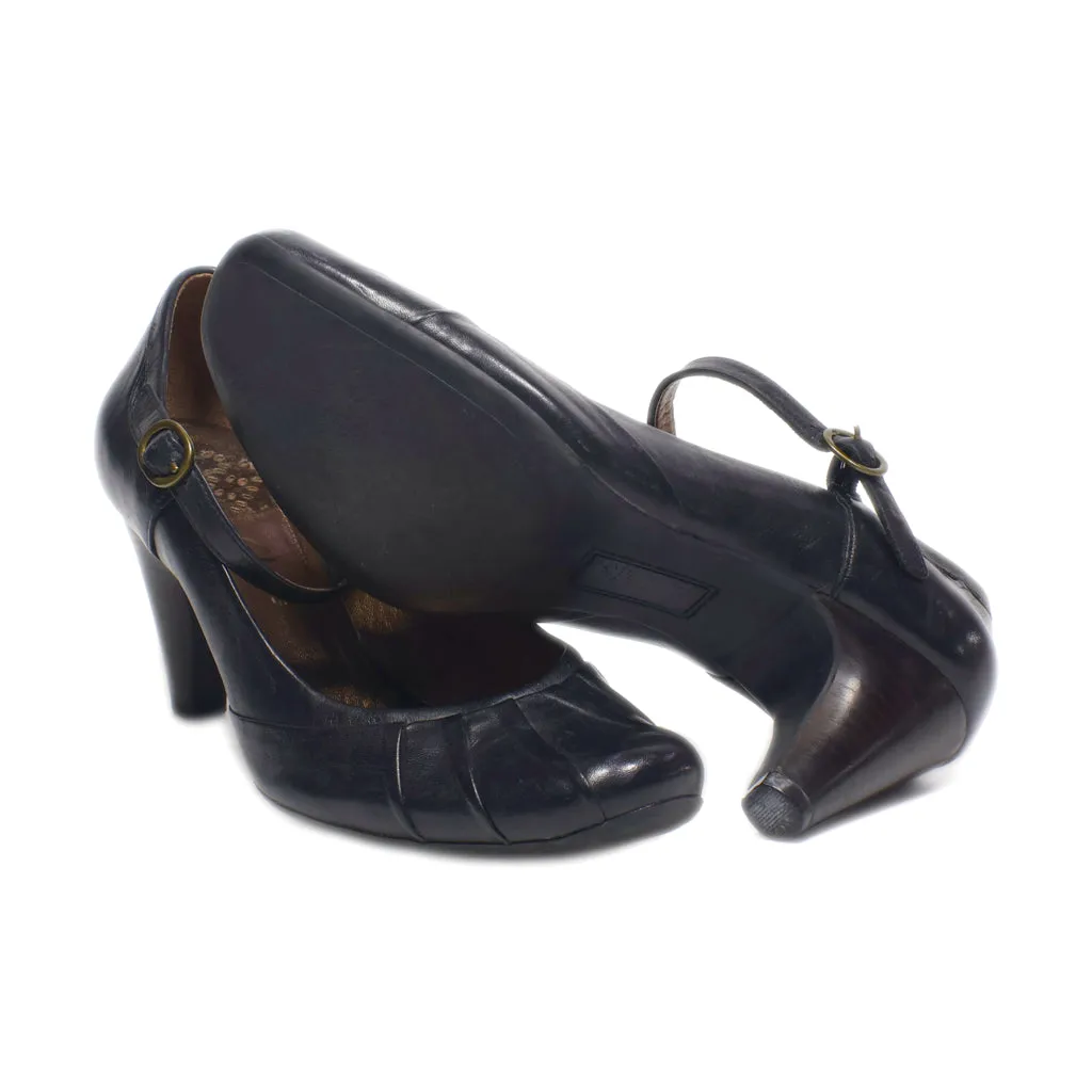 Clarks High-Heel Shoes Leather Black Colour For Women