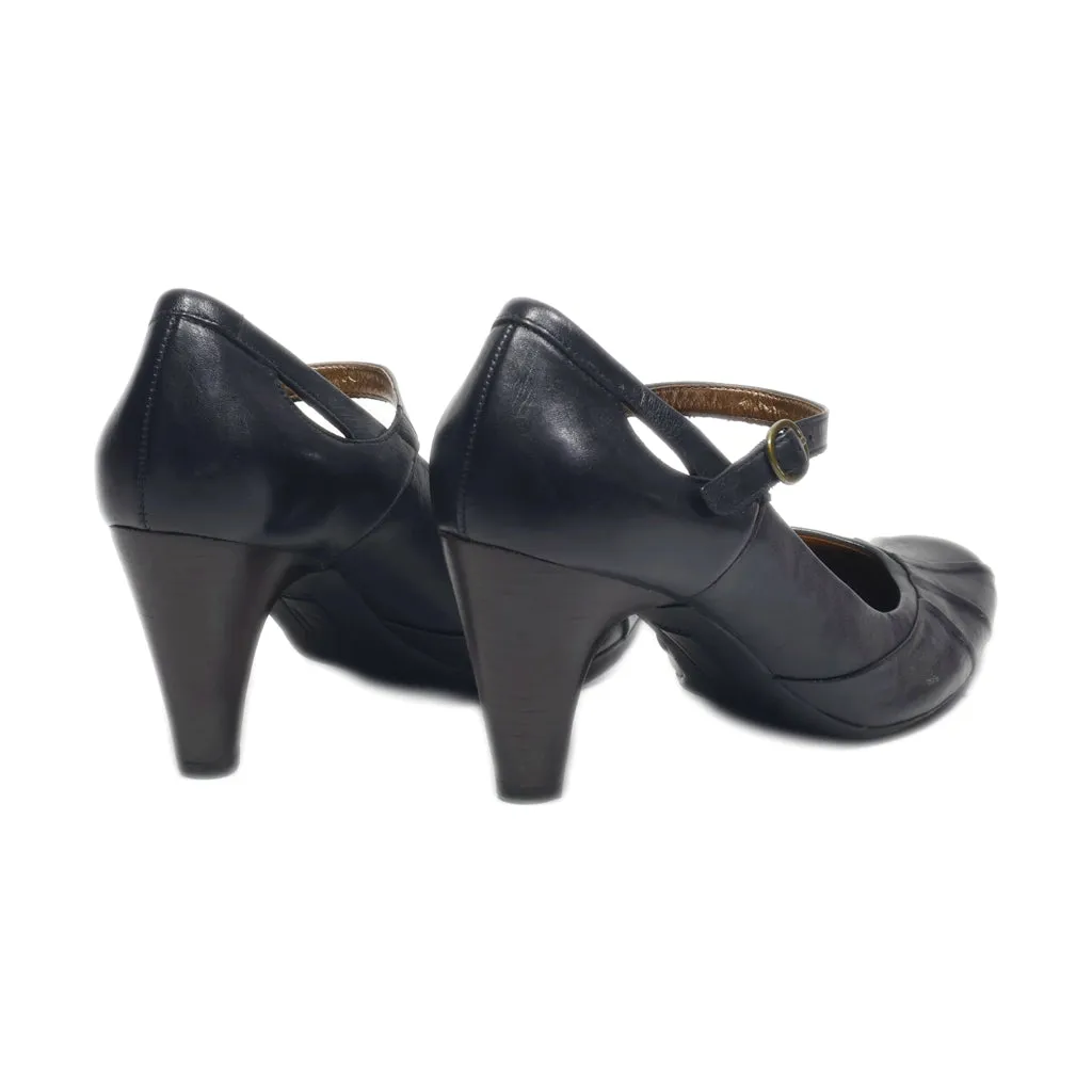 Clarks High-Heel Shoes Leather Black Colour For Women