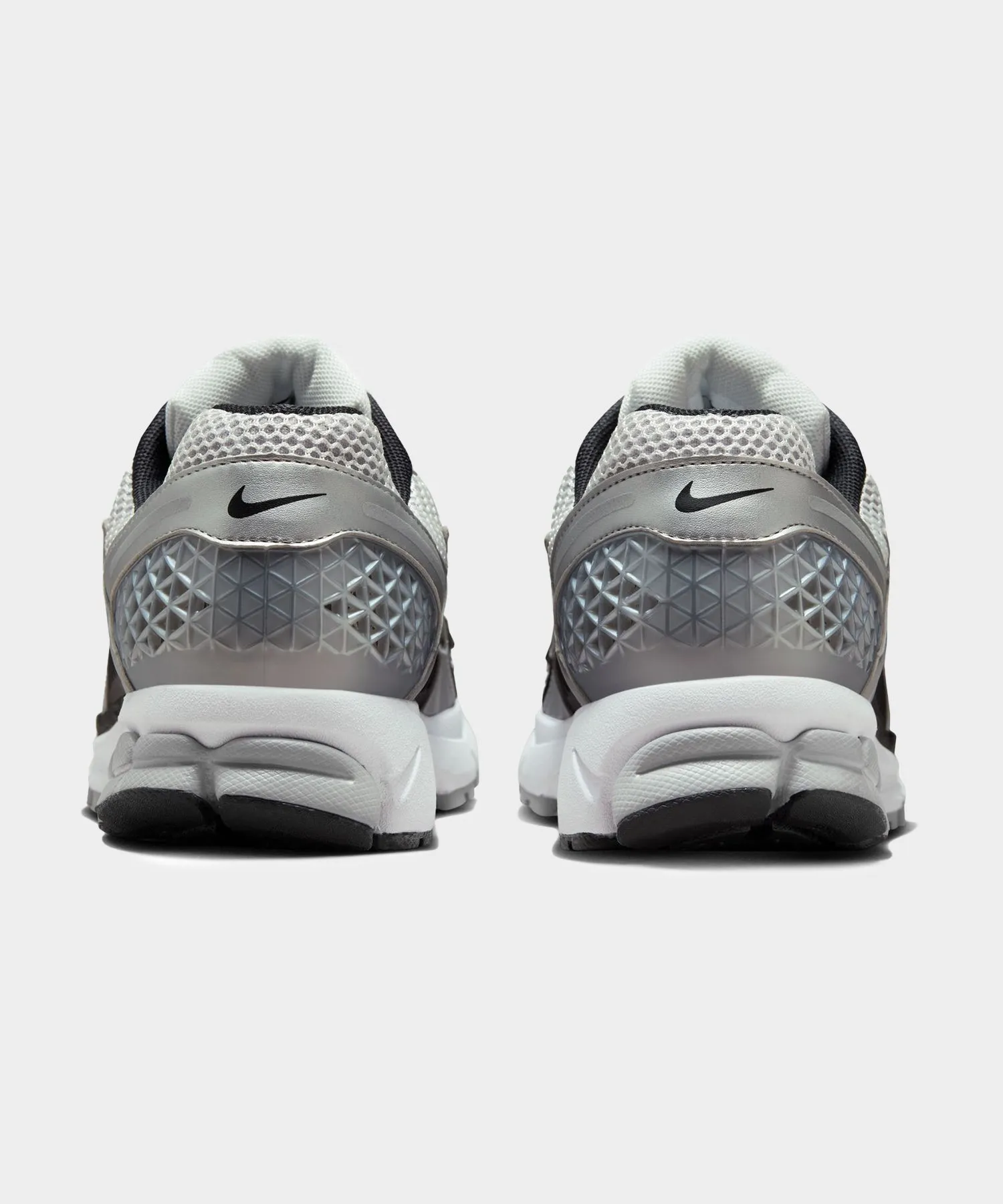 Nike Zoom Vomero in Metallic Silver / Pure Platinum