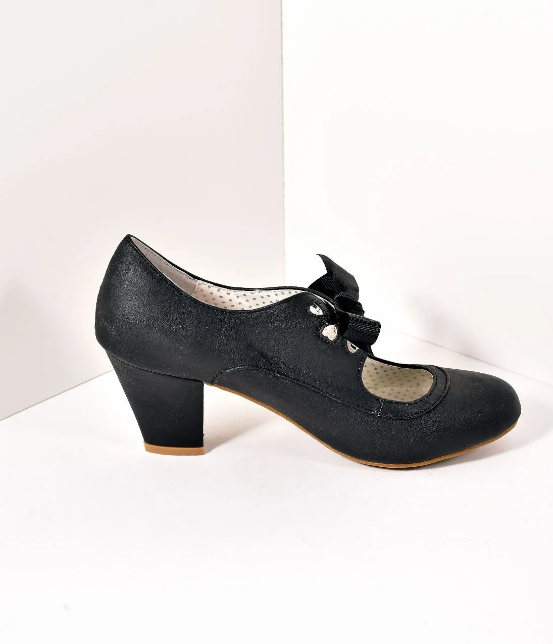 Vintage Style Black Leatherette Mary Jane Bow Wiggle Heels