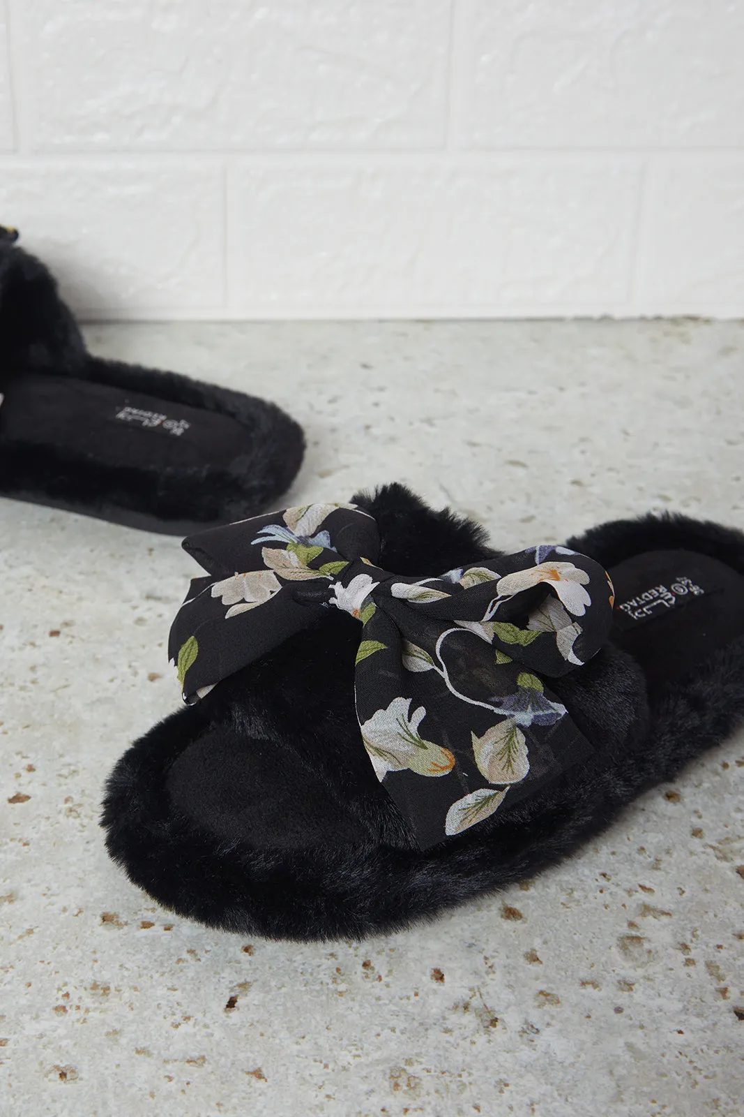 Women Black Slipper With Bow Trim